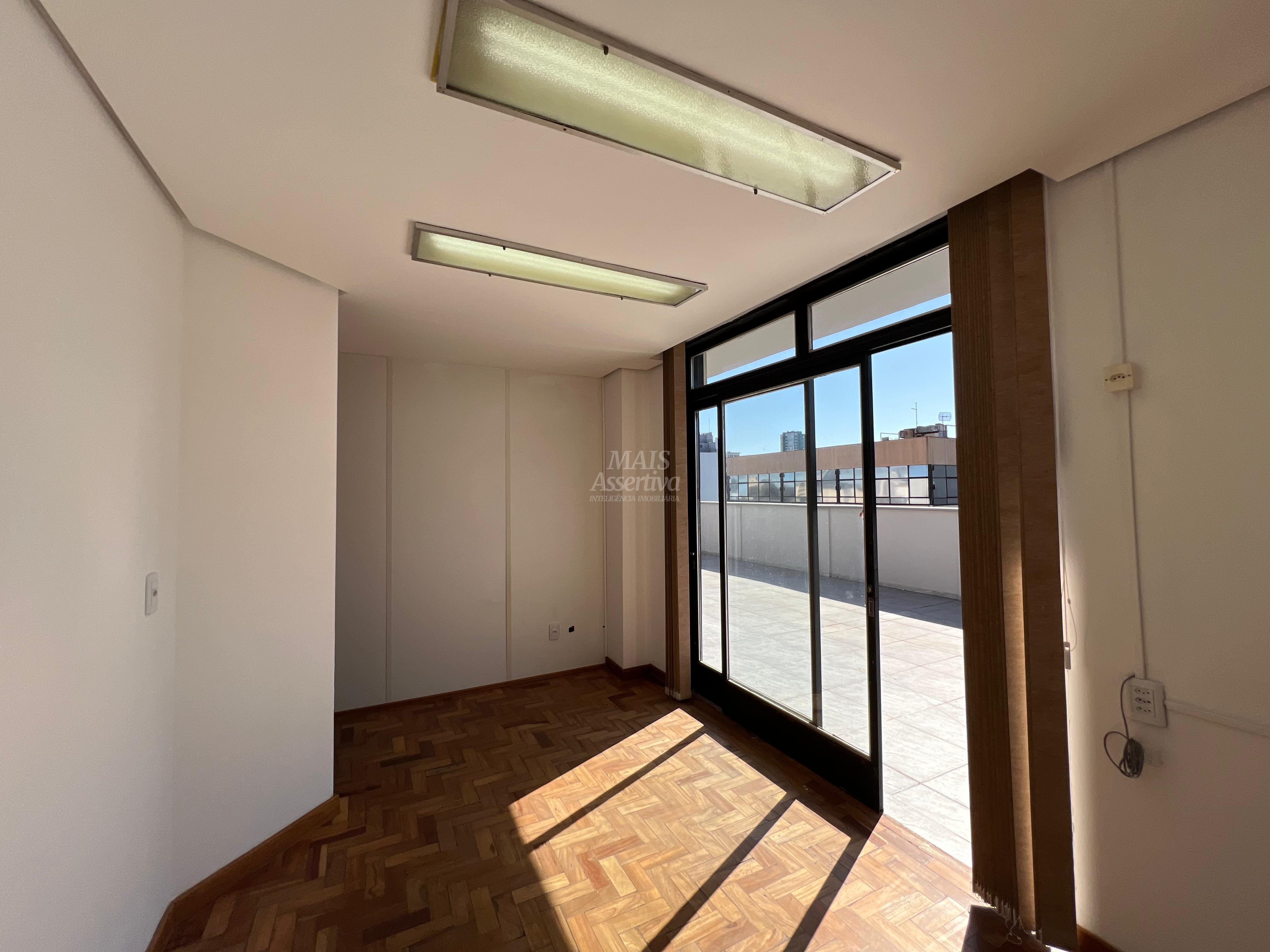 Conjunto Comercial-Sala para alugar com 5 quartos, 107m² - Foto 15