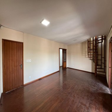 Casa para locação de 235m² com 3 dormitórios - Liberdade em Novo Hamburgo Casa para locação de 235m² com 3 dormitórios - Liberdade em Novo Hamburgo