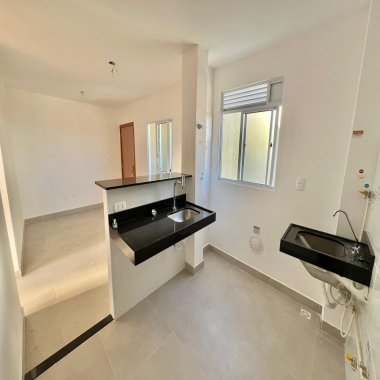 Apartamento para locação no 5º andar com sacada e churrasqueira, Porto Rotterdam Apartamento para locação no 5º andar com sacada e churrasqueira, Porto Rotterdam