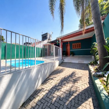Casa de 3 dormitórios a venda em Canudos, Novo Hamburgo Casa de 3 dormitórios a venda em Canudos, Novo Hamburgo