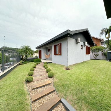 Casa mobiliada para venda, 3 dormitórios - bairro Floresta em Estancia Velha Casa mobiliada para venda, 3 dormitórios - bairro Floresta em Estancia Velha