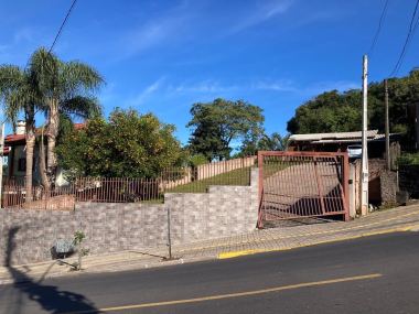 Casa 05 dormitórios para venda em Dois Irmãos bairro Floresta Casa 05 dormitórios para venda em Dois Irmãos bairro Floresta