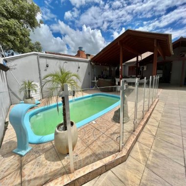 Casa semi-mobiliada a venda em BomJardim-CampoBom/RS - 4 dormitórios Casa semi-mobiliada a venda em BomJardim-CampoBom/RS - 4 dormitórios