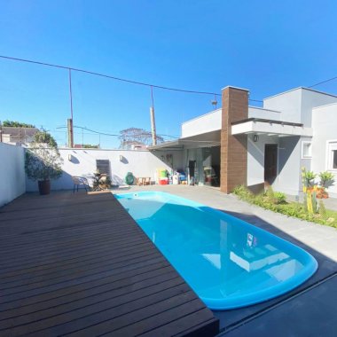 Casa semi mobiliada para venda no Centro de Sapiranga - 114,00m² Casa semi mobiliada para venda no Centro de Sapiranga - 114,00m²