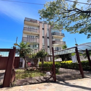 Apartamento semi mobiliado para locação, Edificio Algarve, Porto Alegre/RS.